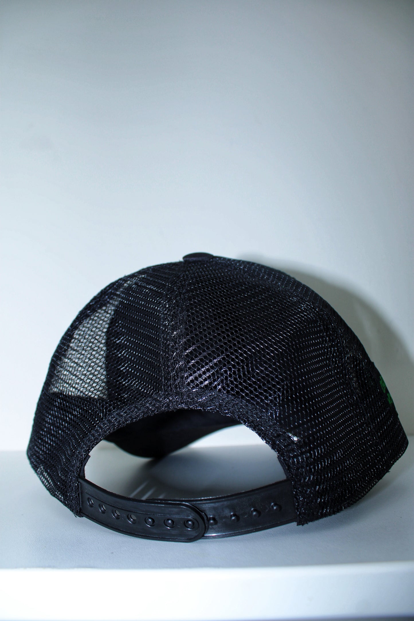 BLACK ViSiON HAT