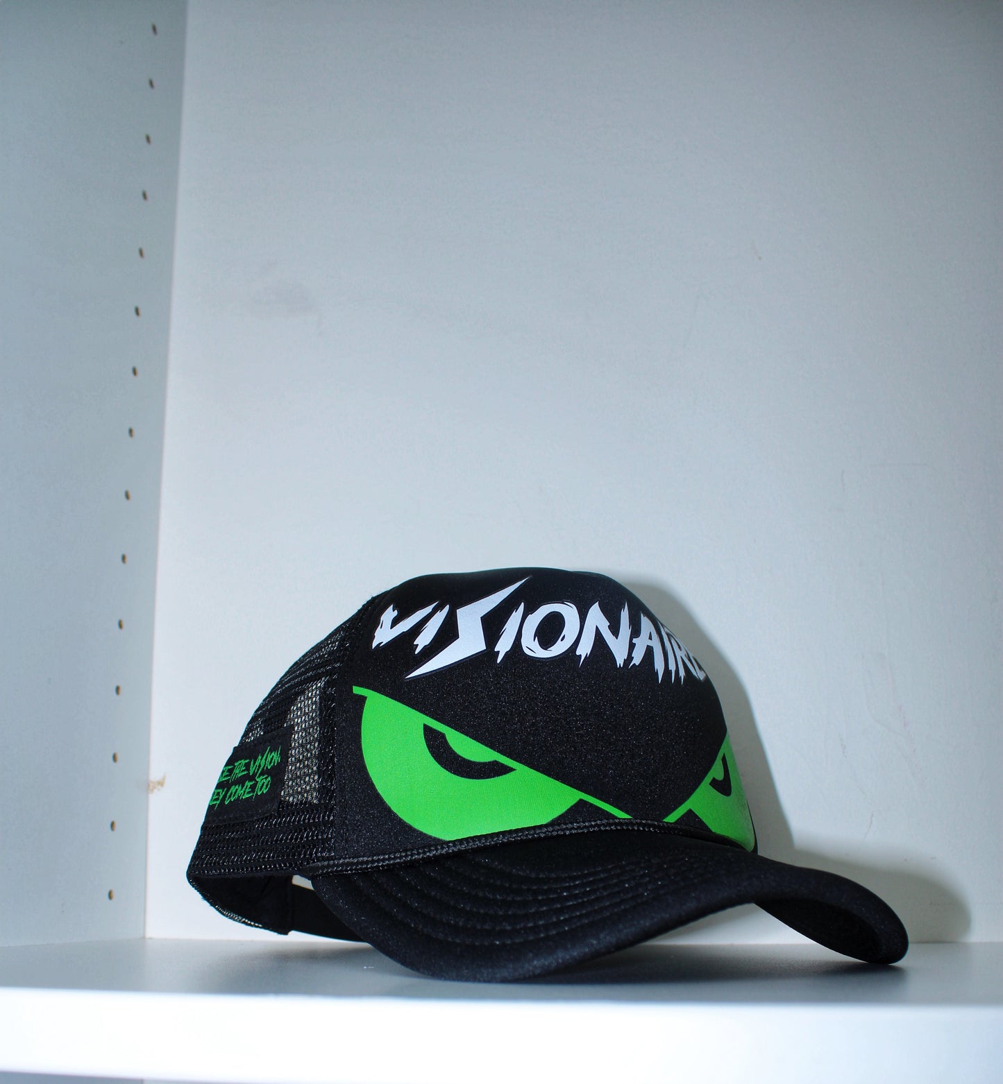 BLACK ViSiON HAT